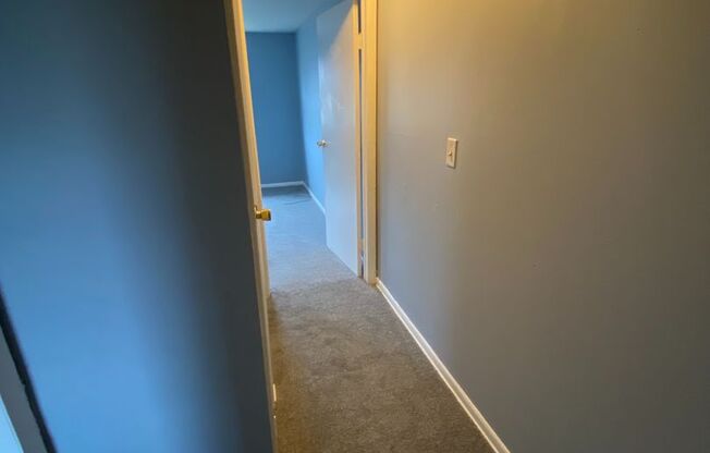 2 beds, 1 bath, 825 sqft, $1,050, Unit Unit D