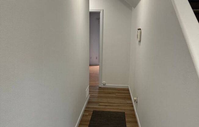 Beautifully updated 3 bed/2 bath townhome