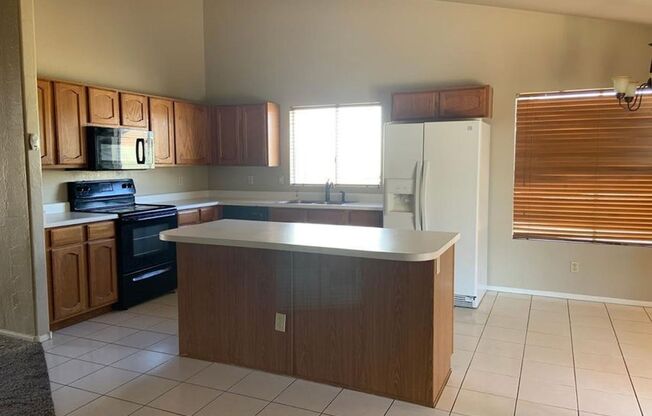 3 beds, 2 baths, $1,850