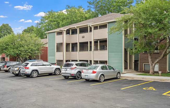 Exterior of Jordan Creek and Mills