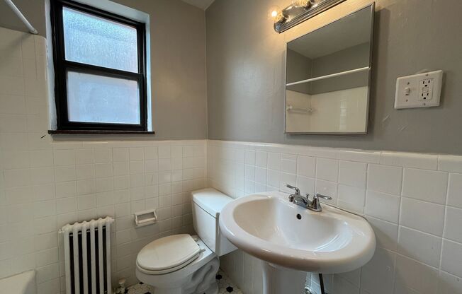 2 beds, 1 bath, 800 sqft, $1,790, Unit 6236 Fifth Ave. #101A