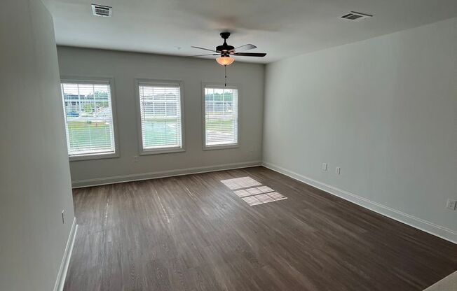 2 beds, 2 baths, 1,190 sqft, $2,000, Unit B305