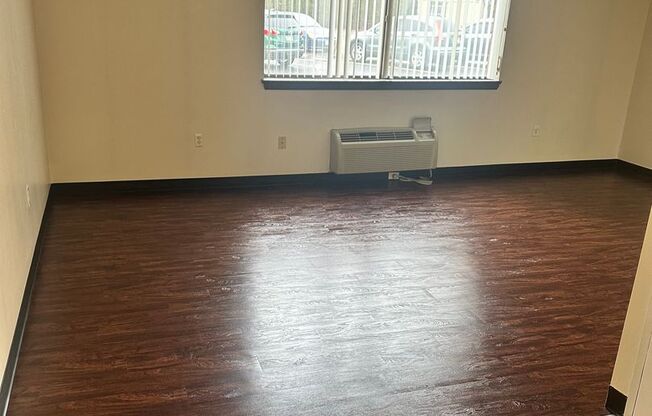 1 bed, 1 bath, 760 sqft, $1,025, Unit 103N