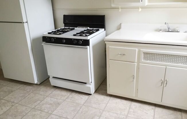 2 beds, 2 baths, 1,050 sqft, $2,050, Unit 313