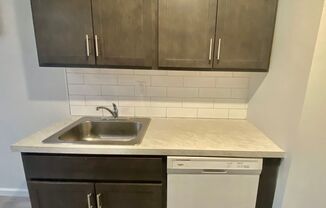 1 bed, 1 bath, 600 sqft, $1,425, Unit A - 31