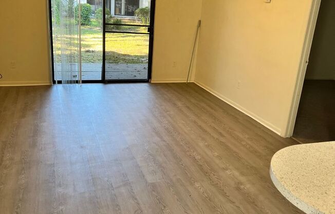 2 beds, 2 baths, 950 sqft, $1,250, Unit 13A