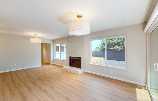 1321 LASUEN DR