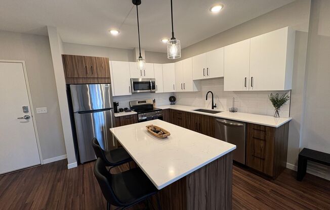 1 bed, 1 bath, 750 sqft, $1,700, Unit 505