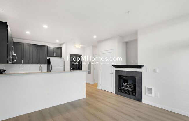 Updated One Bedroom Condo in Downtown Gresham - Like Brand New!