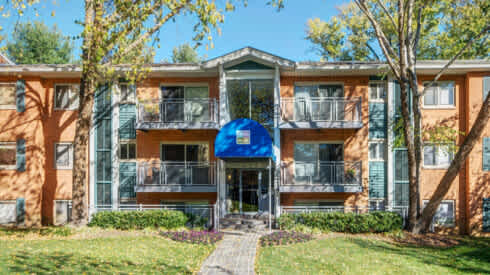 Apartment Rentals in Vienna, VA - Lerner Arrowood Parc