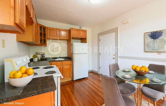 2 beds, 1 bath, $1,550, Unit C1