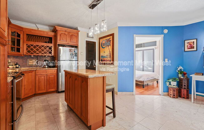 1340 LINCOLN RD