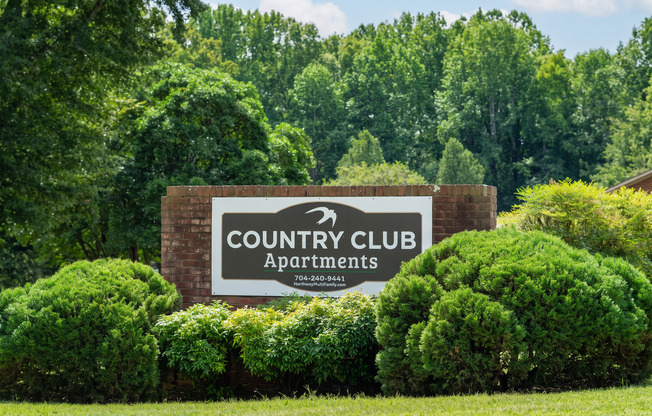 Country Club Apartments