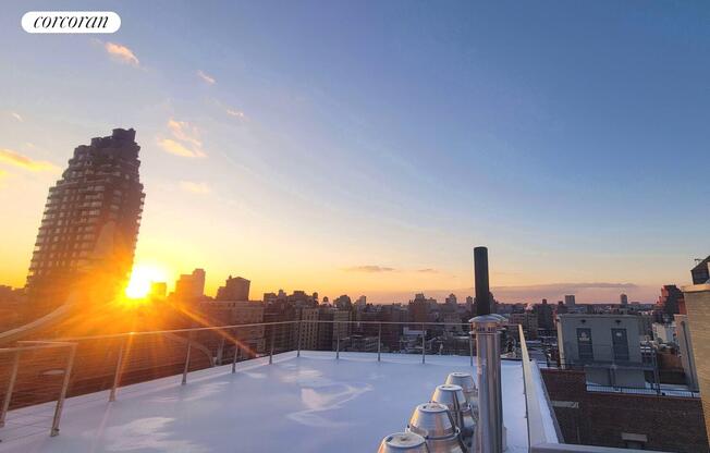 6 beds, 4.5 baths, 6,000 sqft, $55,000, Unit PHA