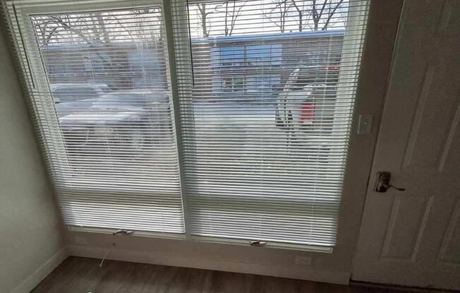 1414/1416 Oakland Rd NE (Cedar Rapids,IA)