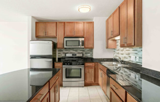 545 W KINZIE