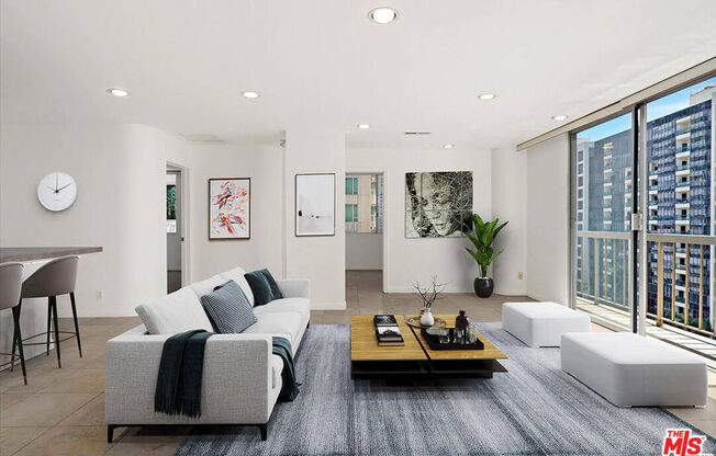 2 beds, 2 baths, 974 sqft, $4,000, Unit 1102