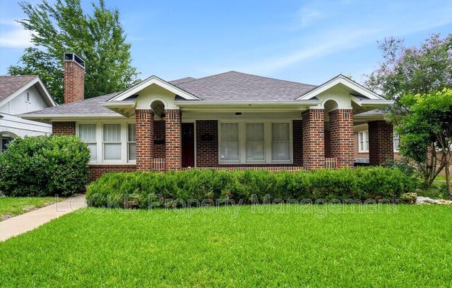 2615 COCKRELL AVE