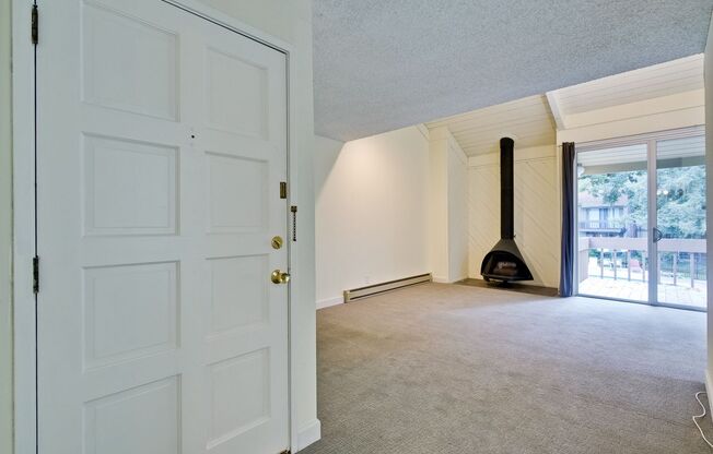 1 bed, 1 bath, $2,795, Unit # 239