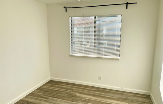 16565 Vanowen Street