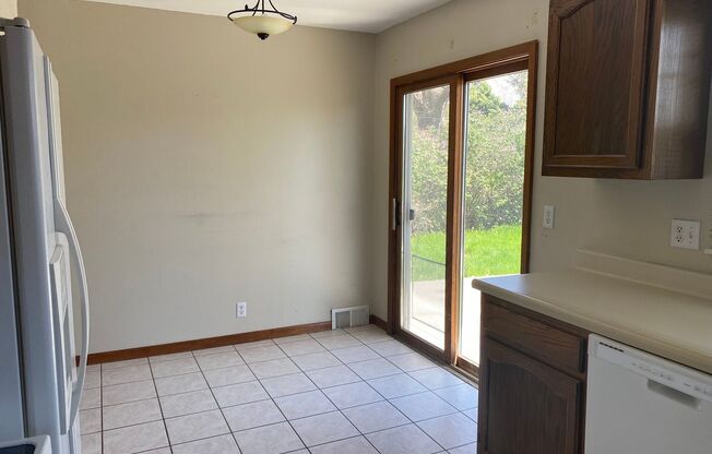 3 beds, 2 baths, $1,850