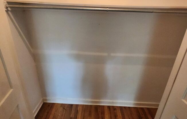 2 beds, 1 bath, 897 sqft, $1,995, Unit A-15