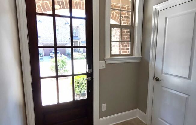 Luxury Townhome Available in the Fairway Row Community!