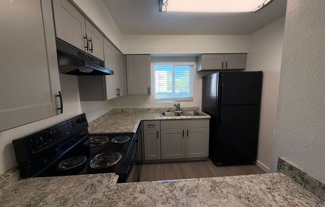 2 beds, 2 baths, 950 sqft, $1,275, Unit 201