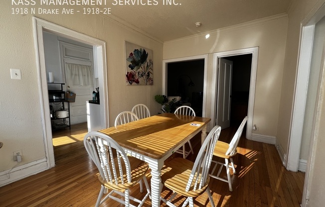 1918 N Drake Ave