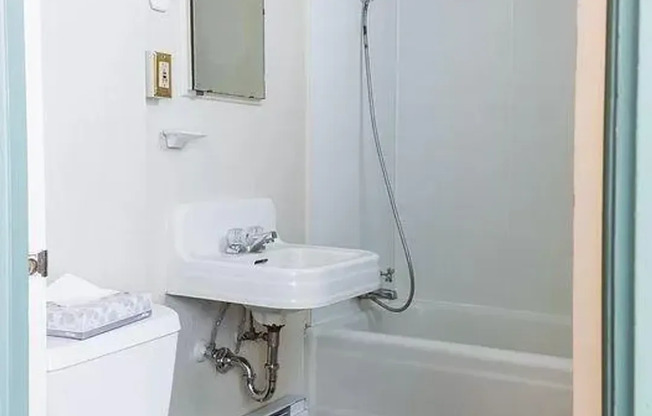 Charming 1 Bedroom Apartment in the Heart of Boise's East End!
