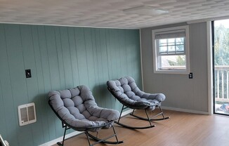 Studio, 1 bath, 399 sqft, $1,700, Unit 3B