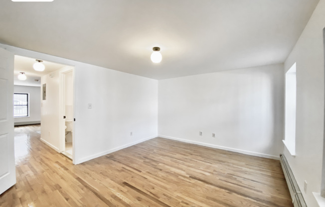 Studio, 1 bath, $2,800, Unit 1