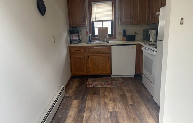 421-425 Whitney Ave.