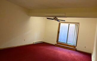 402 W Dayton St