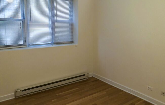 1 bed, 1 bath, 545 sqft, $1,635, Unit 3926-G