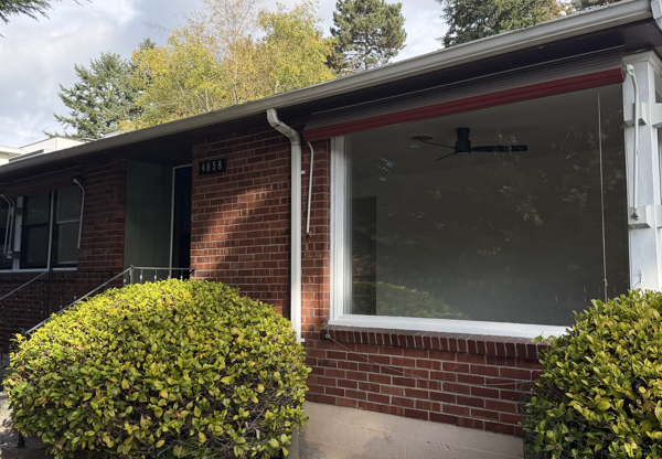 4858 FAUNTLEROY WAY SW