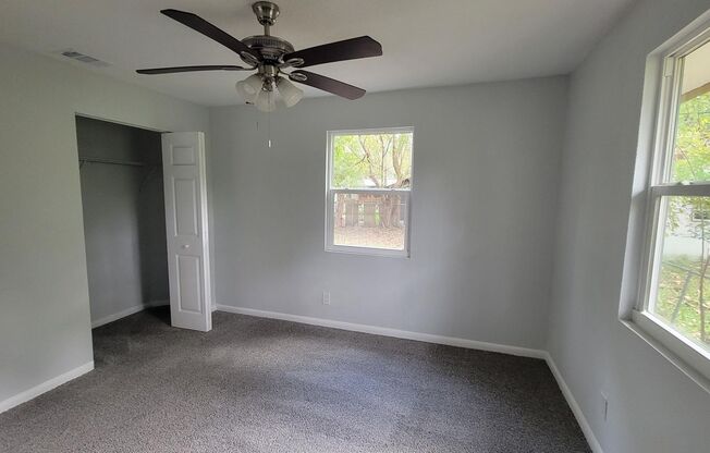 2 beds, 1 bath, $1,125