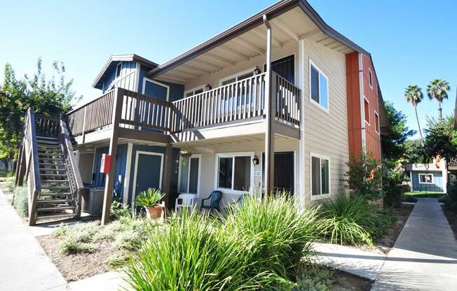 Village Grove Apartments