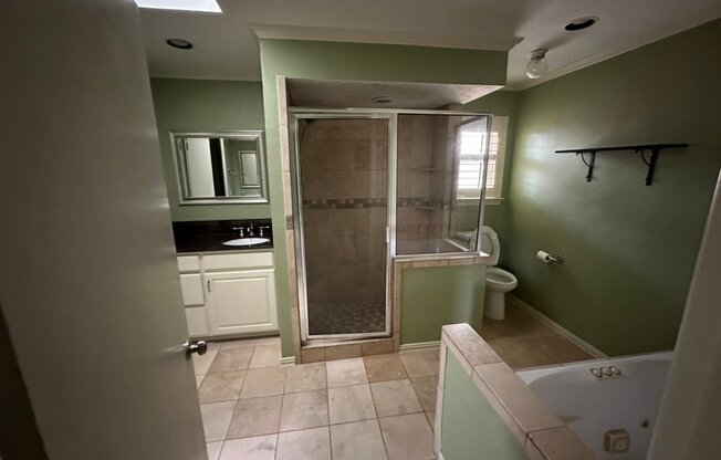 2113 EVERGREEN DR