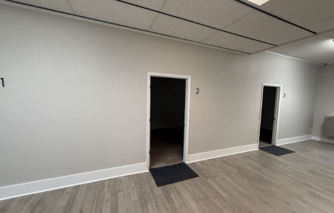 2530 W Roosevelt Boulevard