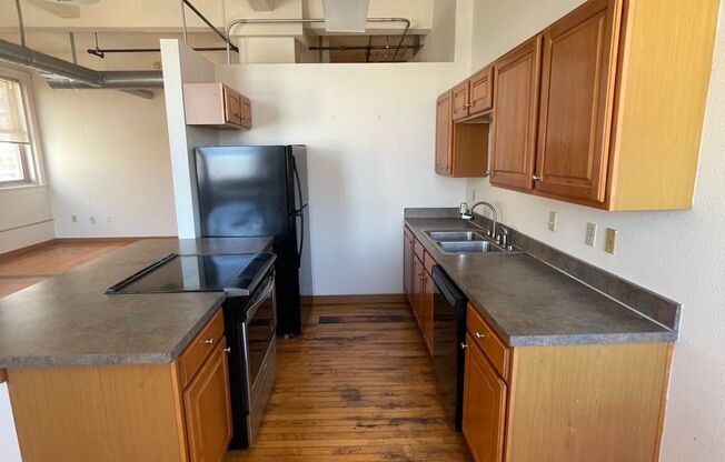 2 beds, 2 baths, 1,240 sqft, $1,490, Unit 704