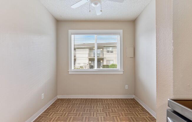 1 bed, 1 bath, 675 sqft, $1,195, Unit #11