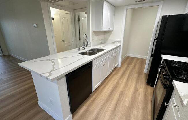 2 beds, 2 baths, 1,002 sqft, $1,500, Unit UNIT 1008