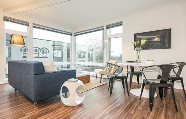 Studio, 1 bath, 391 sqft, $1,695, Unit 409