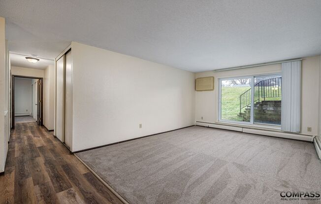 3 beds, 2 baths, 1,209 sqft, $1,295, Unit 2215-315
