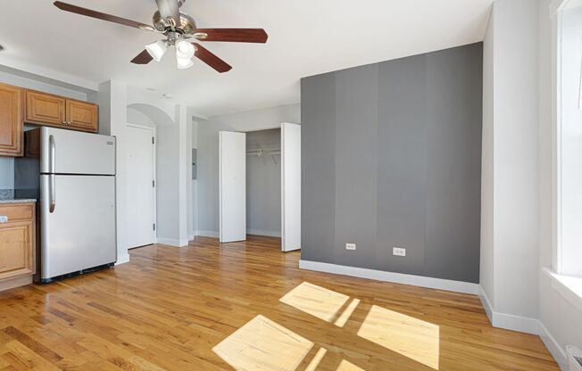 Studio, 1 bath, 250 sqft, $1,295, Unit 7450-67