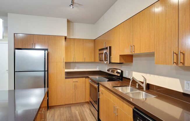 1 bed, 1 bath, 950 sqft, $2,695, Unit A231