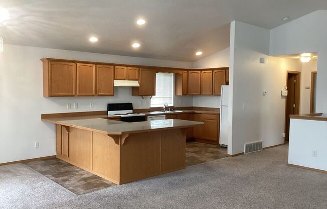 Four bed two bath single family house