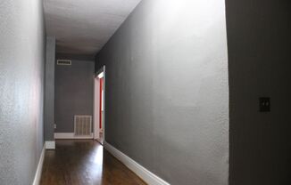 2 beds, 1 bath, $1,300