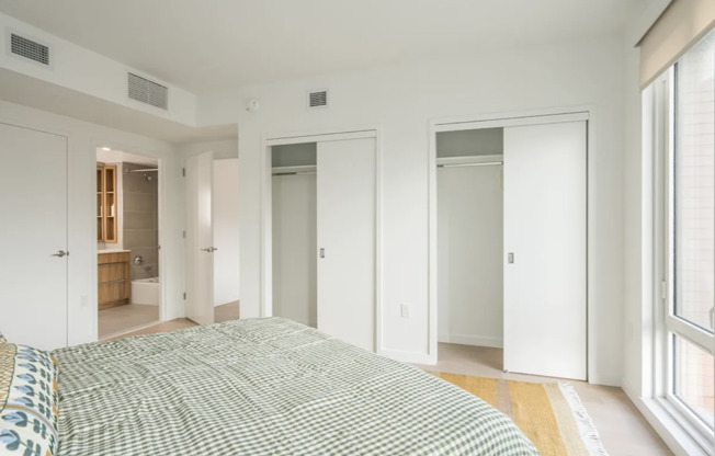 3 beds, 2 baths, $7,375, Unit 341